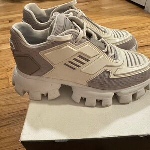 Prada cloudburst thunder